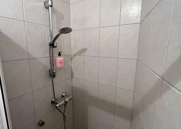 Cozy Flat With Fireplace Lägenhet *