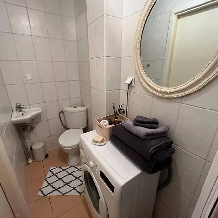 Apartment Cozy Flat With Fireplace Tallinn