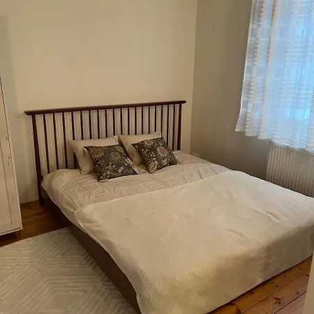 Cozy Flat With Fireplace Tallinn